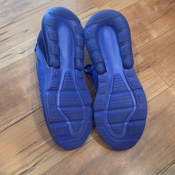 Women’s Nike Air Max 270 - Picture 3 of 5